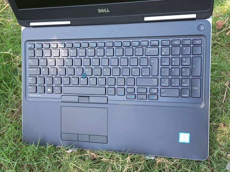 dell precision 7510 core i7 6th gen HQ with graphics card workstation 3