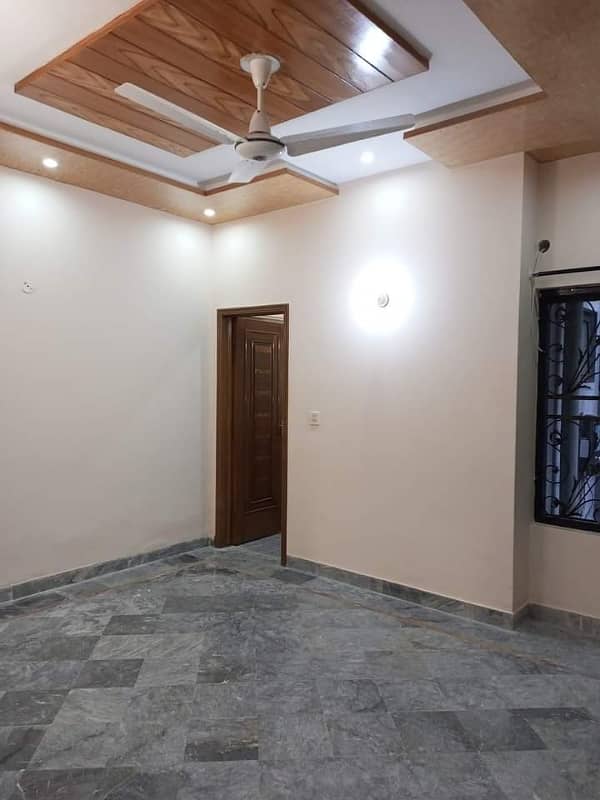 1 kanal beautiful house available for sale in johar town 2