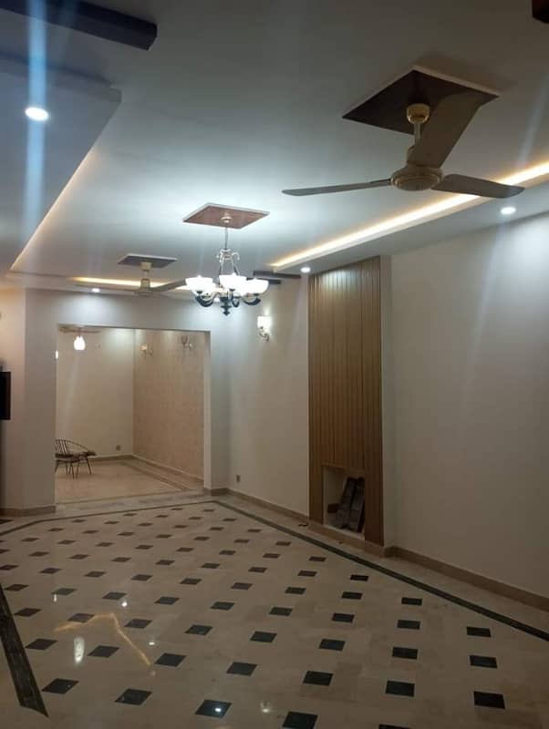 1 kanal beautiful house available for sale in johar town 28