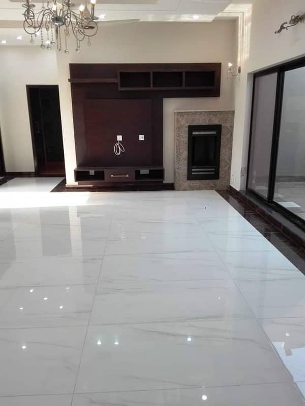 1 kanal beautiful house available for sale in johar town 17