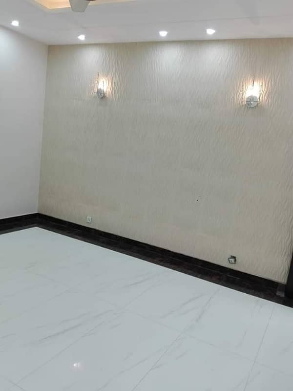 1 kanal beautiful house available for sale in johar town 18