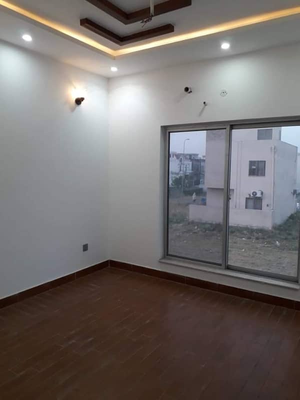 1 kanal beautiful house available for sale in johar town 21