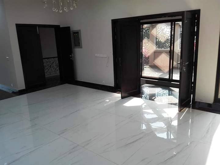 1 kanal beautiful house available for sale in johar town 25