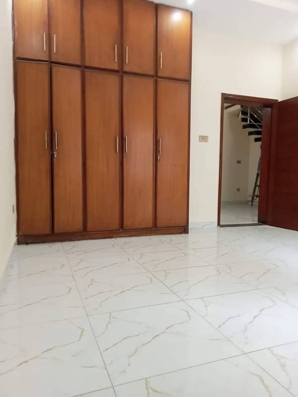 5 Marla Beautiful House Available For Sale In Johar Town 19