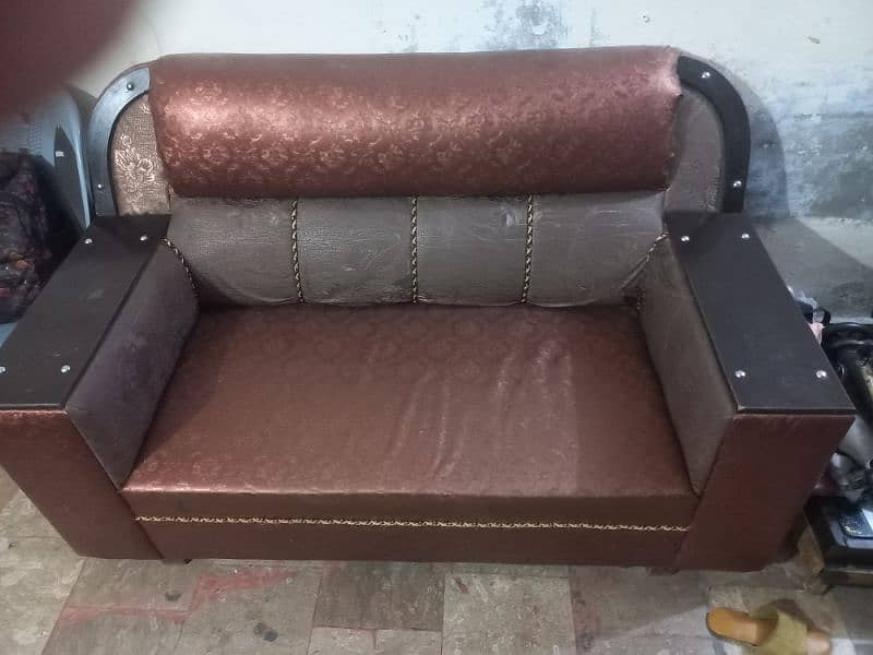 Sofa set one two three seets new condition 8 month used 0