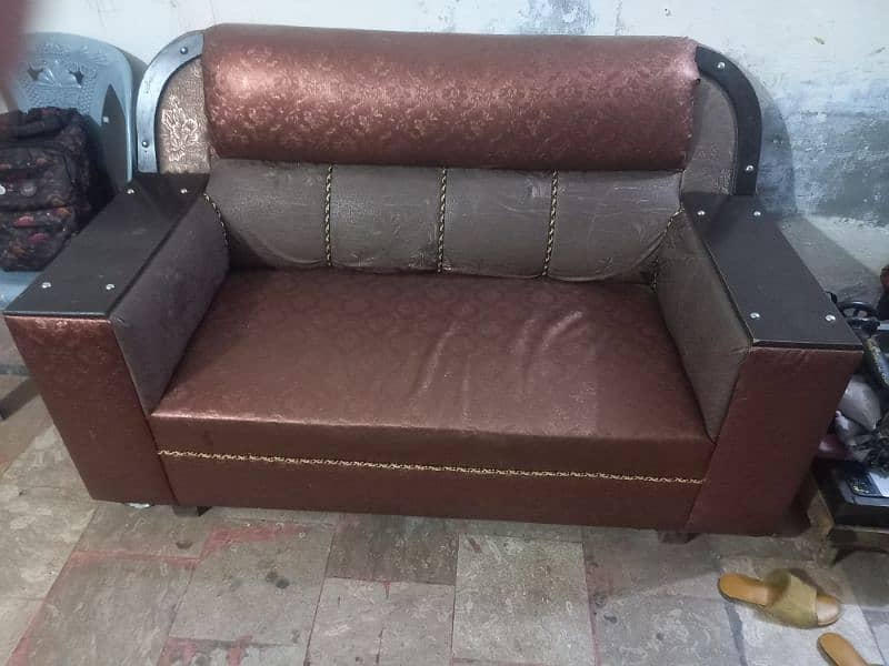 Sofa set one two three seets new condition 8 month used 3