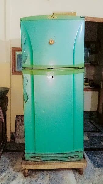 Used fridge for sale , medium size fridge 0