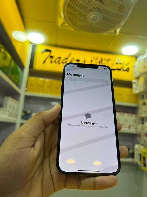 IPhone 12 pro maxx 128 GB NON PTA 8