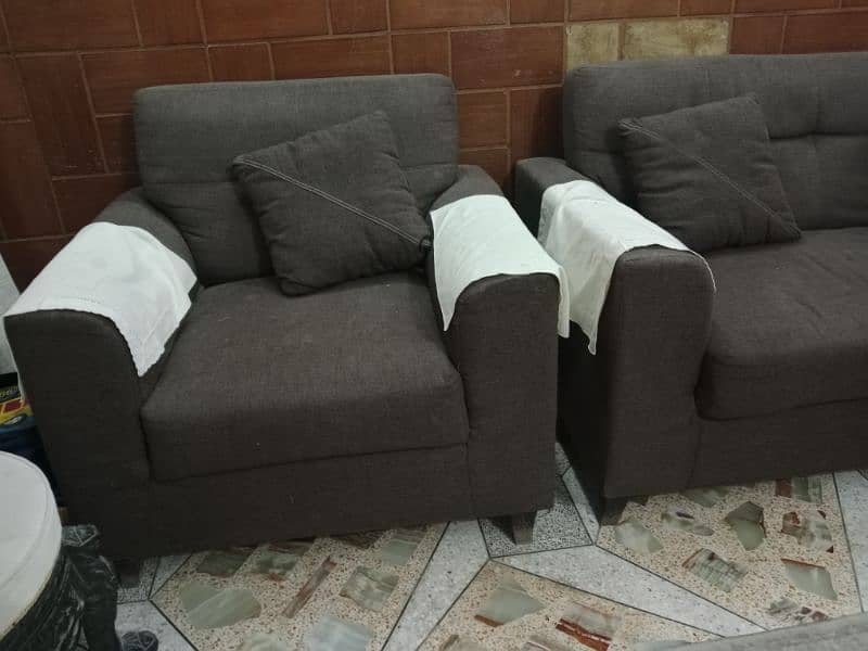 sofa set nd puffy set 2