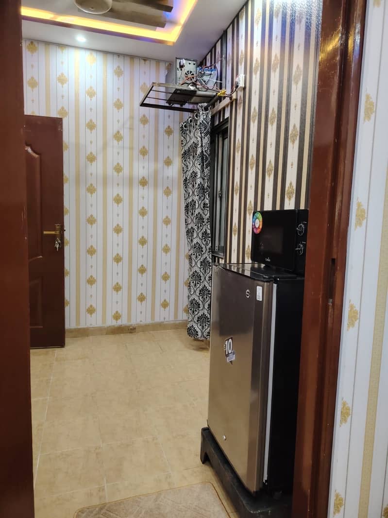 Furnished Flat For Rent In Johar Town 11