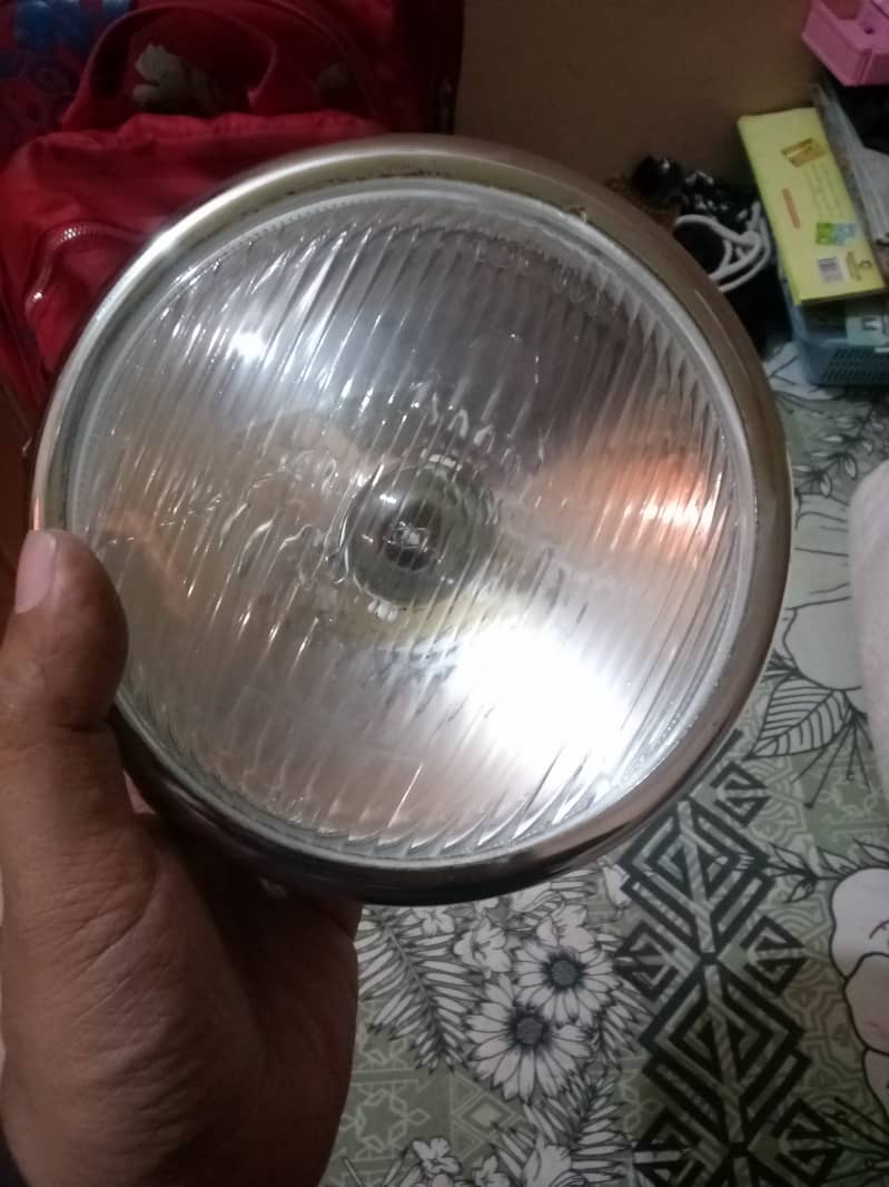 Original Taiwan headlight with case silver 3