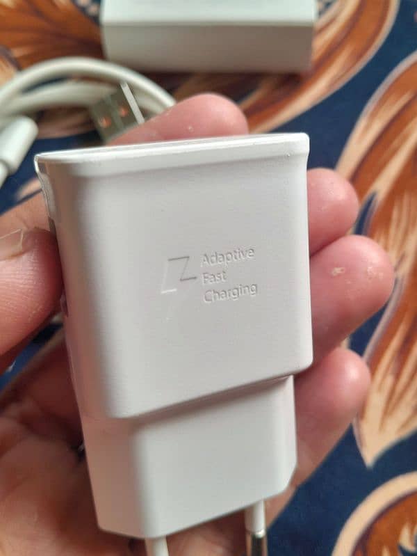 Samsung genuine charger (Made by Vietnam) 2