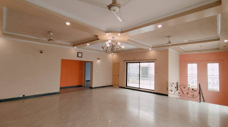 1 Kanal Upper Portion With Separate Gate For Rent In DHA Lahore Phase 4 Near Park 14