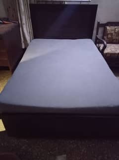 Medium Bed for Sale