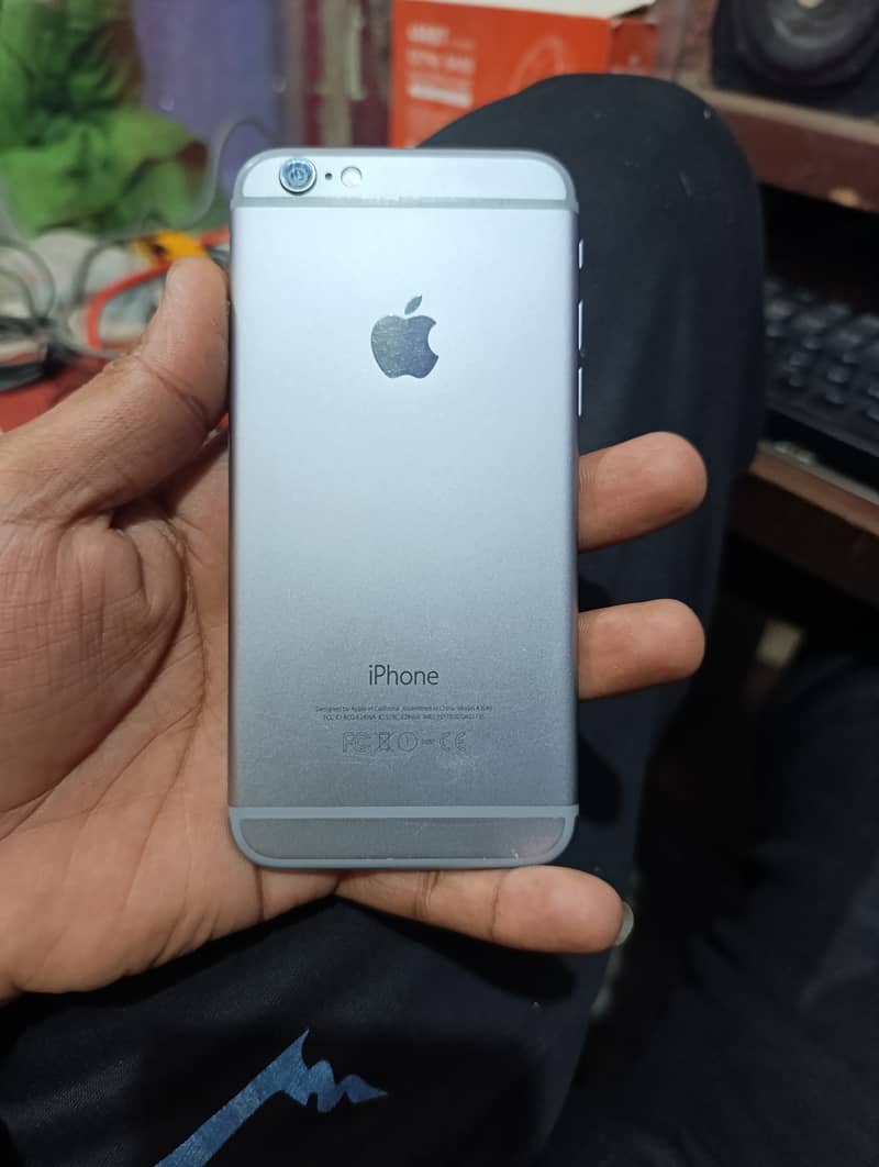 iphone 6 A TO Z WATERPACK 10/10 Condition 4