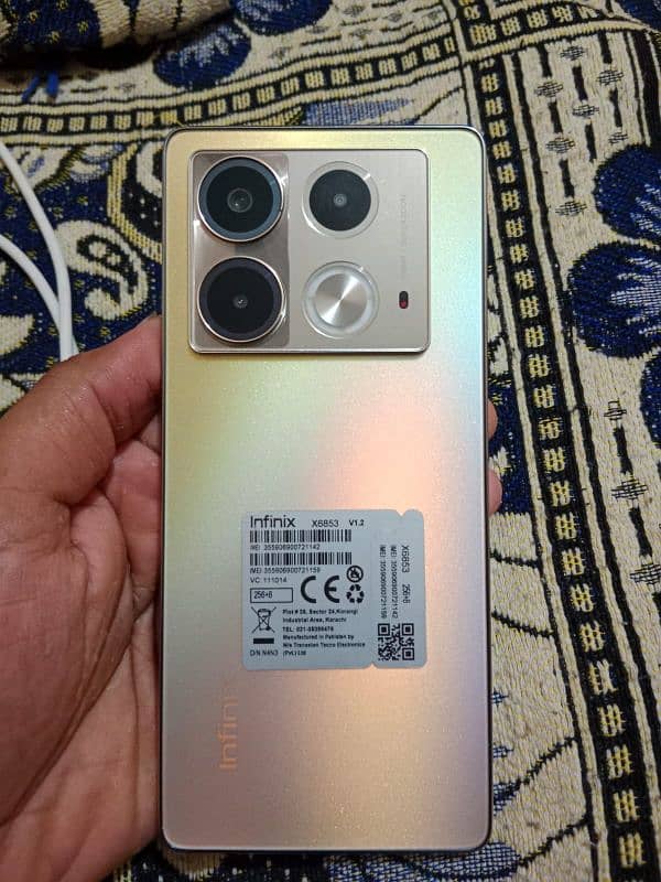 infinix note 40  16/256 1