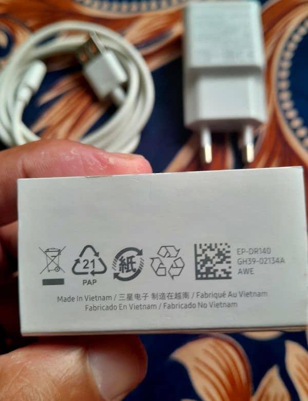 Samsung original & genuine charger (made by Vietnam) 1