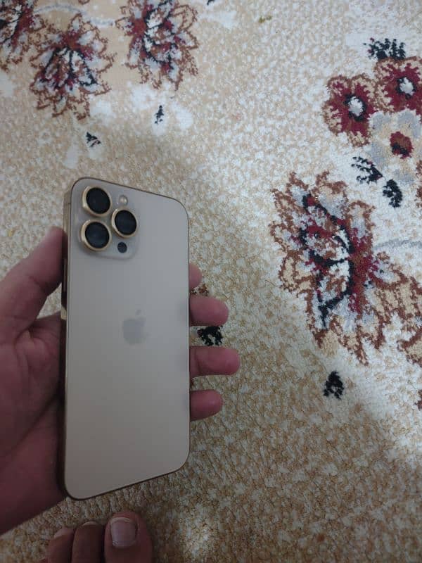 Iphone 13 pro max Gold Non pta (Factory unlocked)(No exchange)) 1