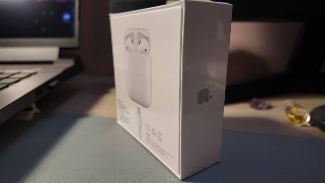 Apple Airpods 2nd Gen - New 2