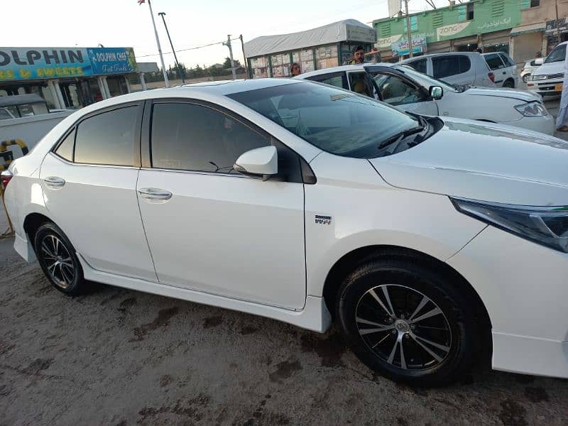 Toyota Altis Grande 2017 1