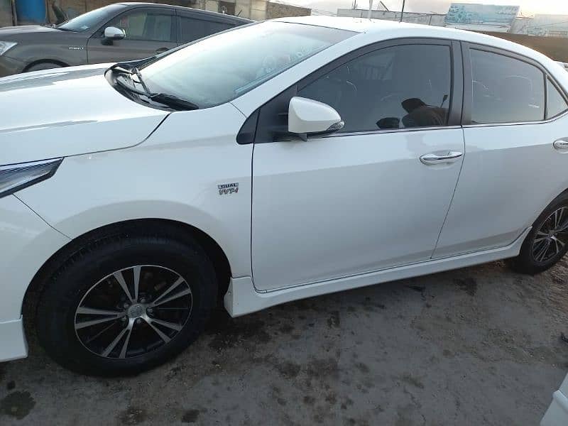 Toyota Altis Grande 2017 4