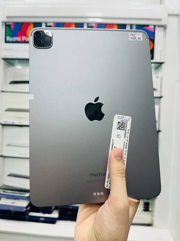 APPLE IPAD PRO M2 Chip 256GB 100%Battery Health KIT 3