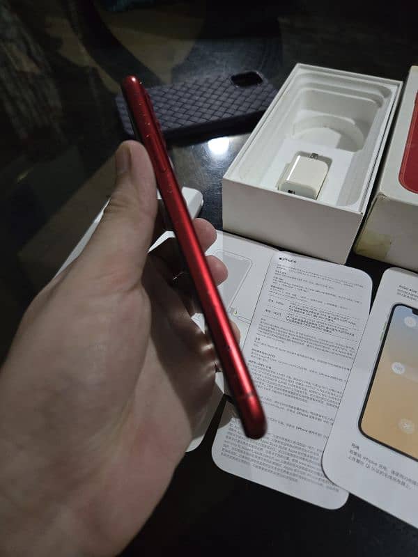 Iphone 11 Red product 64 GB PTA approve 5