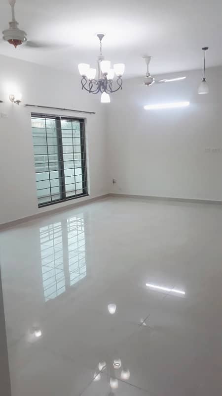 3 Bed Flat For Rent Askari 10 Lahore 18