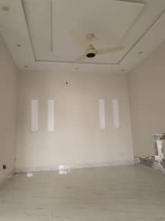 5 MARLA BEAUTIFUL HOUSE AVAILABLE FOR RENT IN DHA RAHBER 11 SECTOR 2 BLOCK K 0