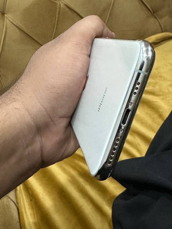 iPhone XS 256gb factory non pta 4