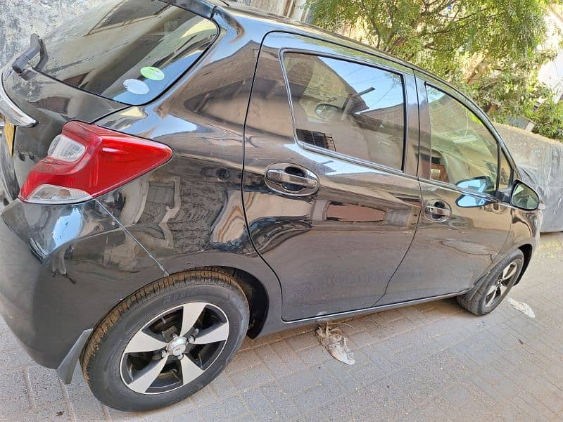 Toyota Vitz 2014 10