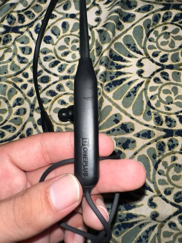 OnePlus Bullets Wireless Z2 1