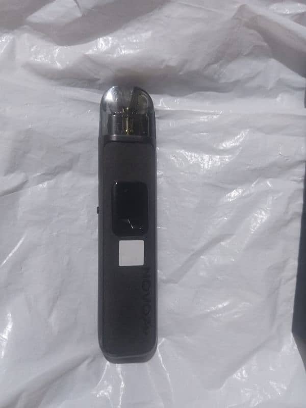 smoke pods new device with 2 quail only 5 day use  5000 1