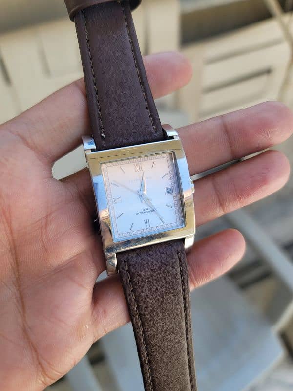 Jasper Corner Belt Watch 3