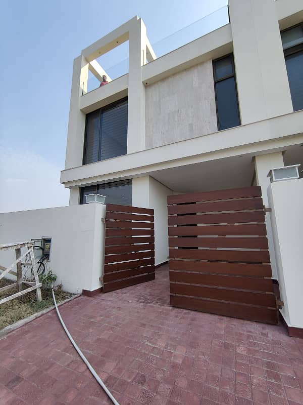 5 MARLA BEAUTIFUL HOUSE AVAILABLE FOR RENT IN LAKE CITY SECTOR M8 12