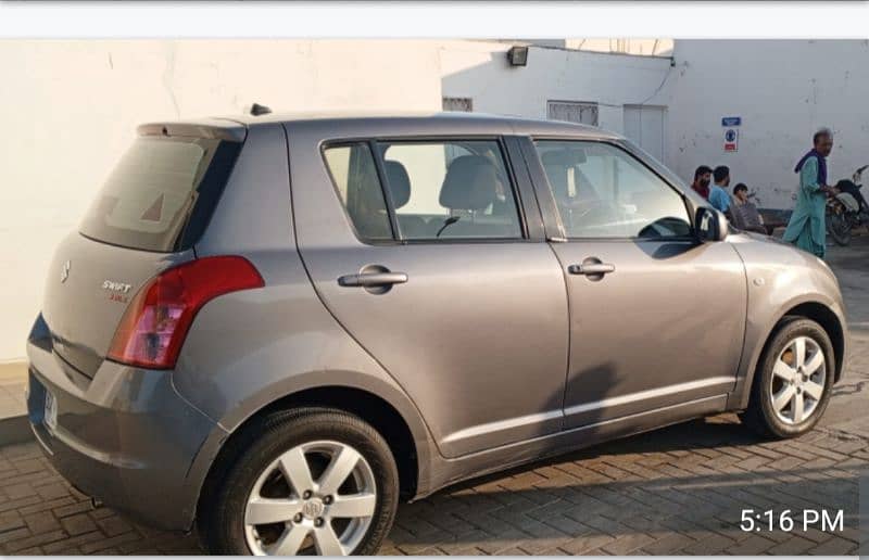 Suzuki Swift 1.3 DLX 2015 5