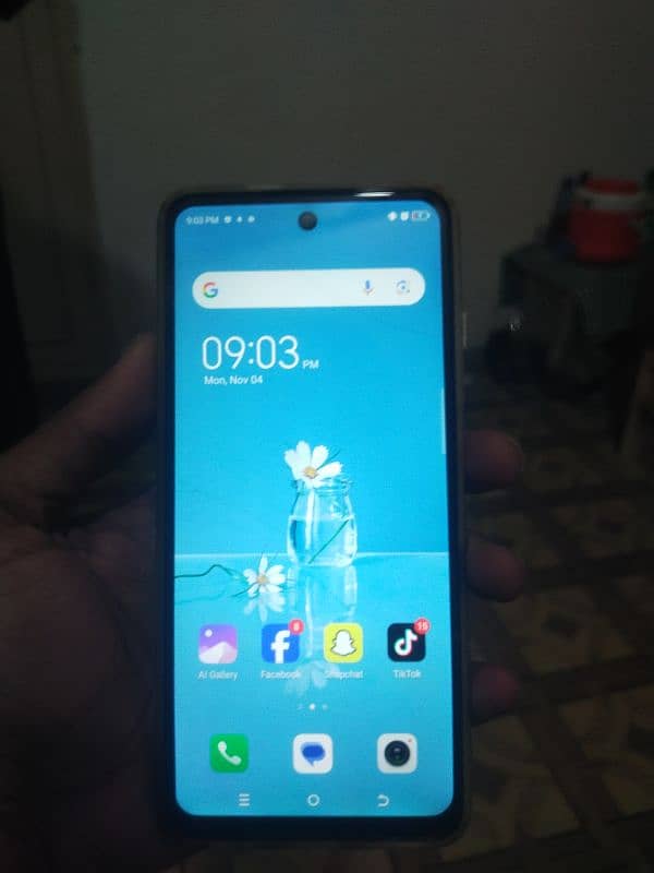 Tecno camon 20 8/256 5