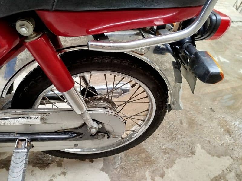 Honda CD 70 5