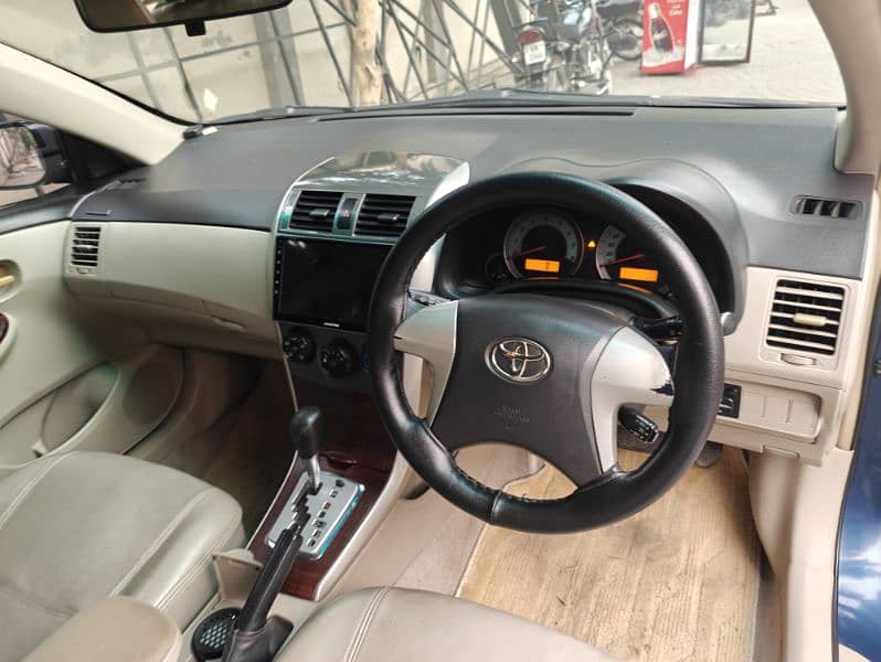 Toyota Corolla Altis 2012 5