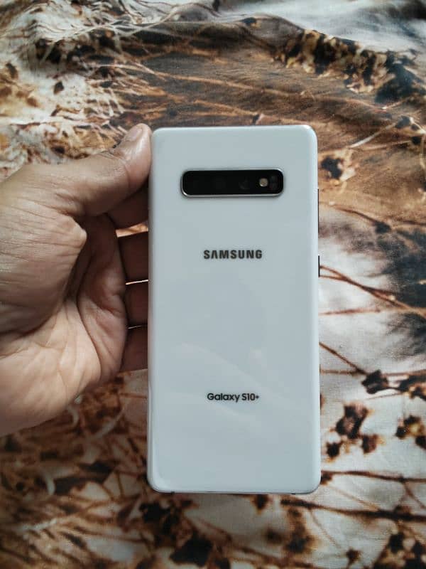 samsung s10 plus  8 128  03211366932 whatsapp only 4