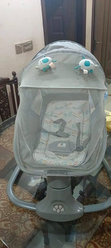 Mestla 3-in-1 deluxe multi function bassinet | baby swing | jhoola 2