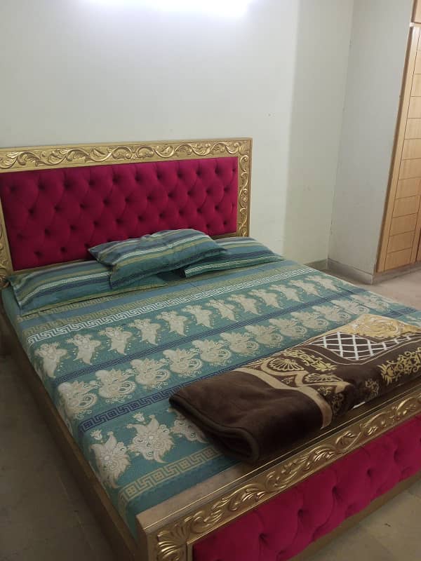 VIP furnish room available in G10/1 for male near to markez 1