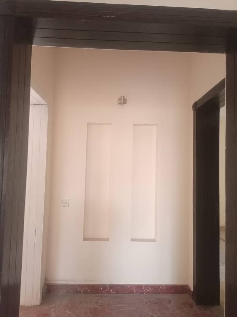 10 Marla Full House For Rent in Johar Town 9