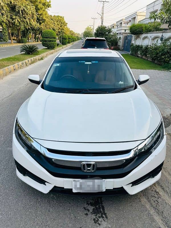 Honda Civic Oriel 1.8 i-VTEC CVT  2017 13