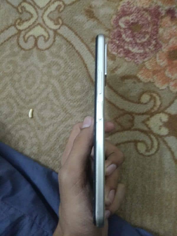 vivo y33t  10by10 condition full packing 3