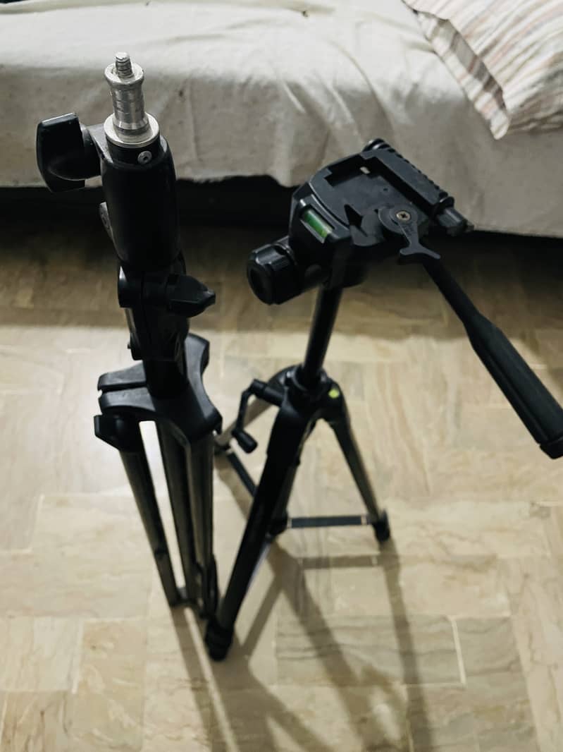 Selling my tripod stand 2