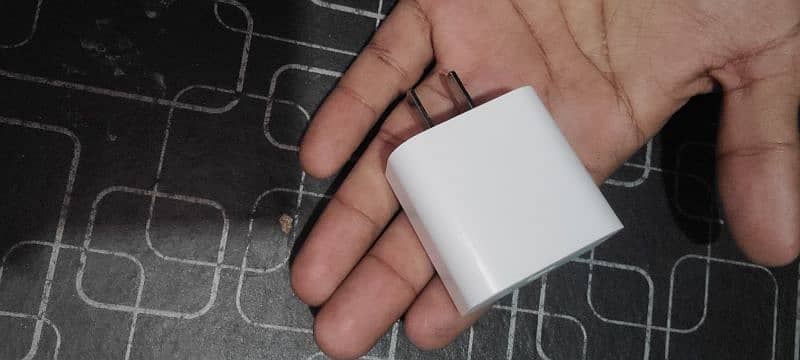 apple iPhone charger  20wt fast 3