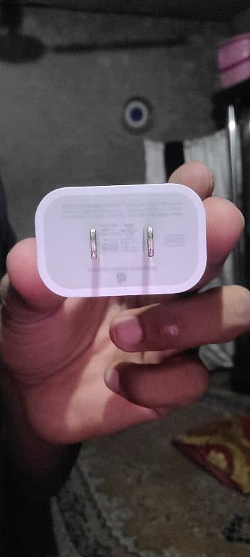 apple iPhone charger  20wt fast 5