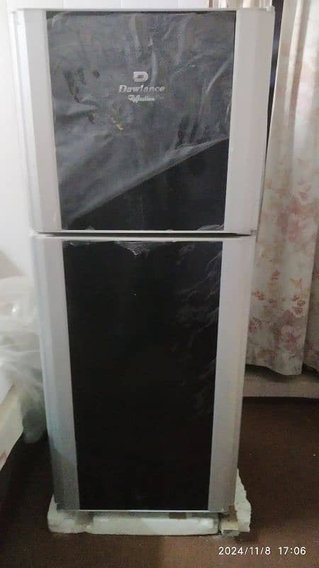 Refrigerator medium black and grey colour 2