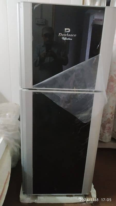 Refrigerator medium black and grey colour 3